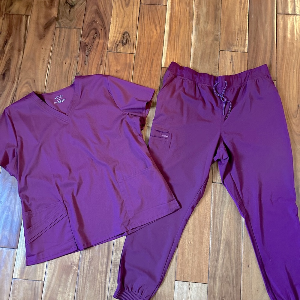 WOMENS LUX UNIFORM SCRUB SET
